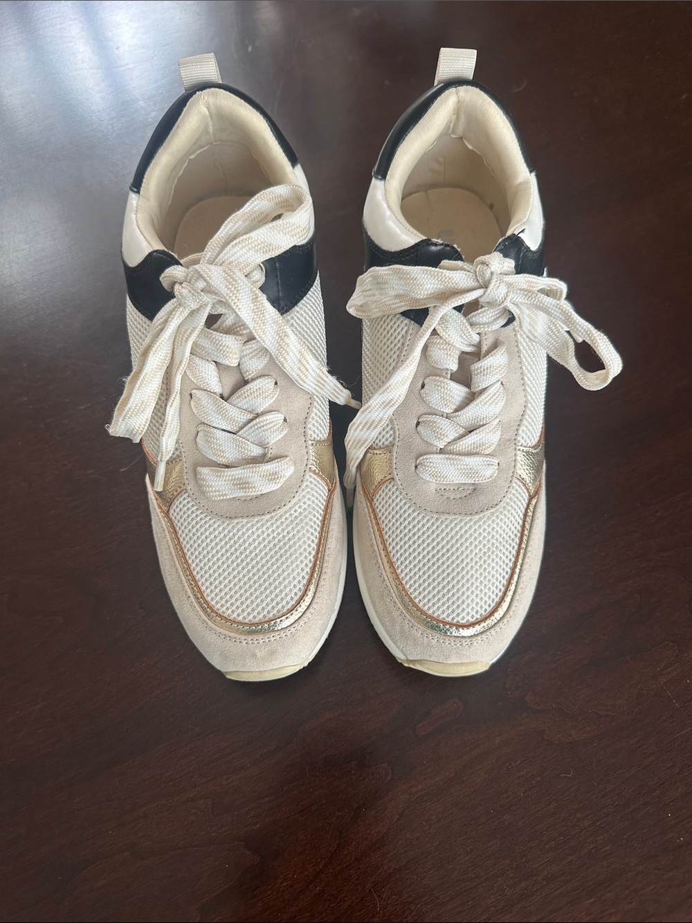 J/Slides Urban Sport Women's Bebe Fashion Wedge Sneaker Cream/Black/Gold Size 7 - Picture 2 of 9